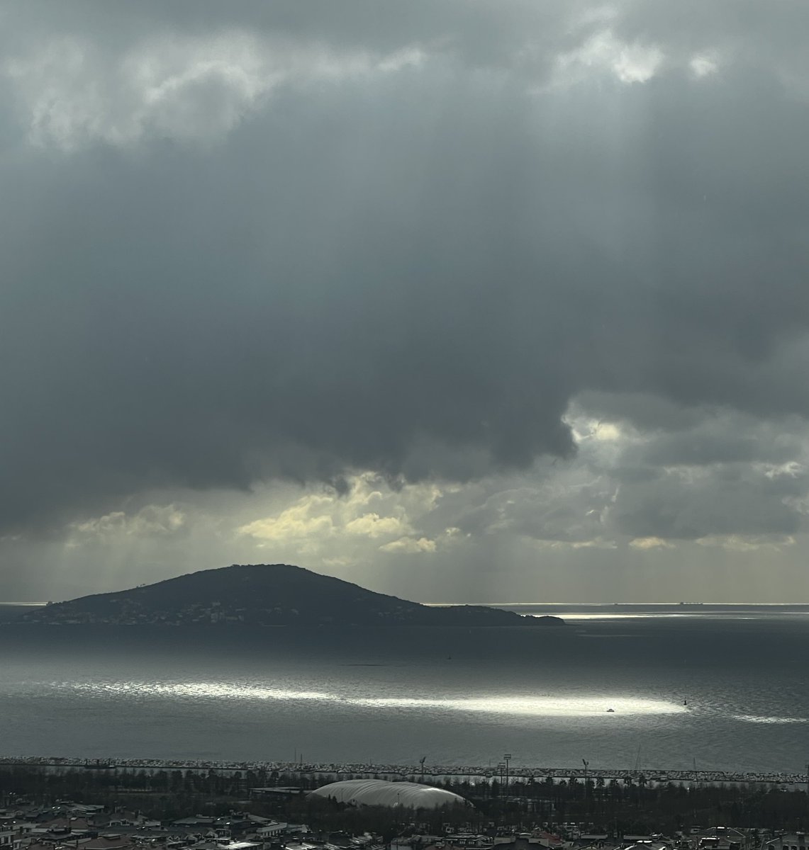 Kış güneşi yağmuru altında yolculuk #fotograf #Subat