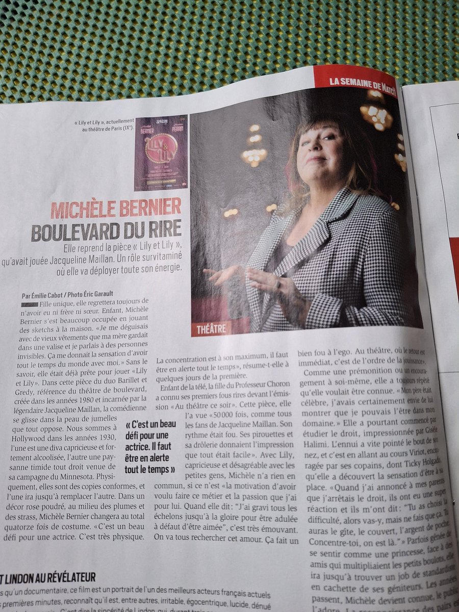 FabieBarchy's tweet photo. @Bernier_Michele @Julie3291 ..voilà ma chérie Mimi..voilà ma meilleure amie que j'aime plus que tout..Bonne chance encore pour ta pièce..bisous jtmfrt https://t.co/EBWBXM9lXt