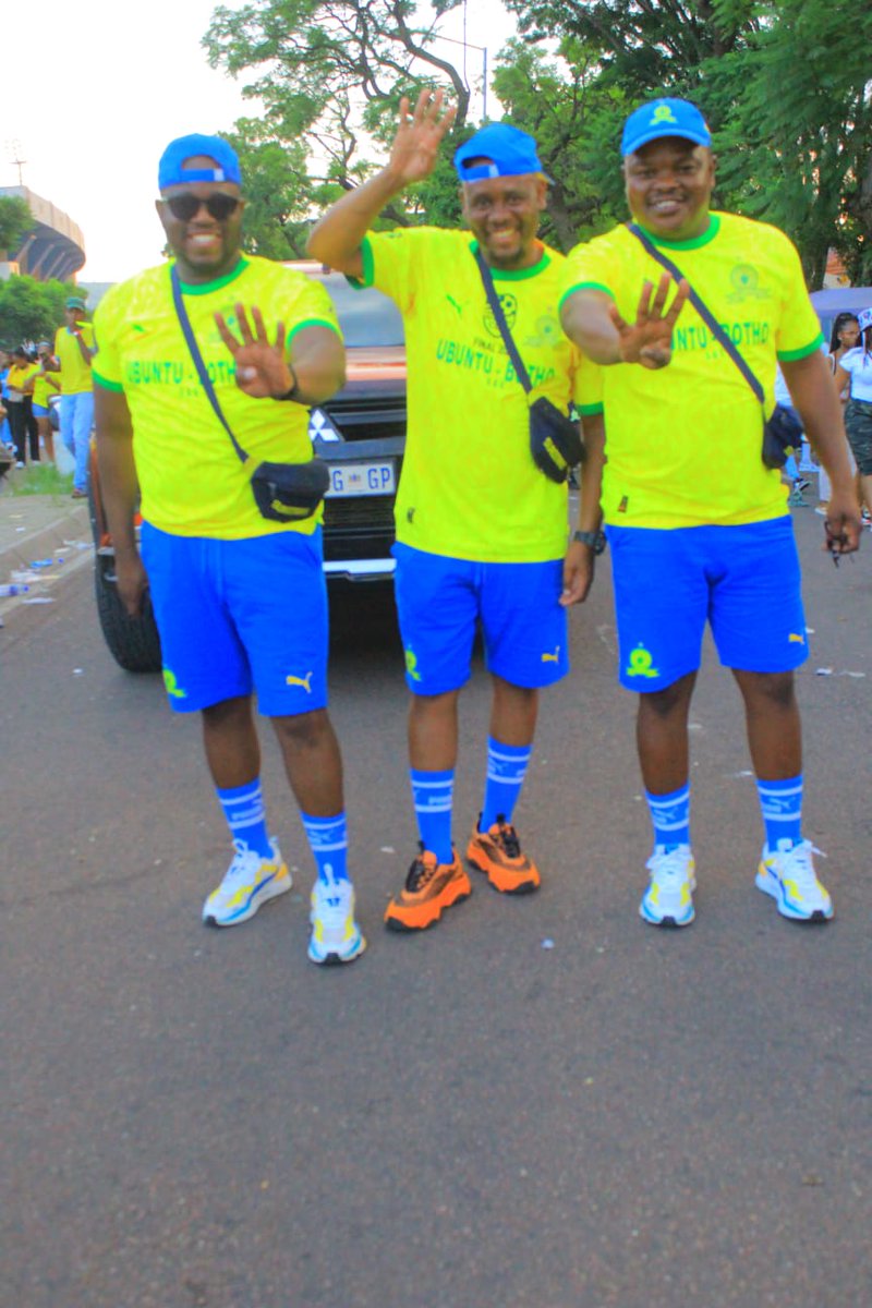 Thank you <a href="/Masandawana/">Mamelodi Sundowns FC</a> for the 4 goals and 3 fat points against <a href="/orlandopirates/">Orlando Pirates</a> yesterday. 
#BetwayPrem 
#Pirates