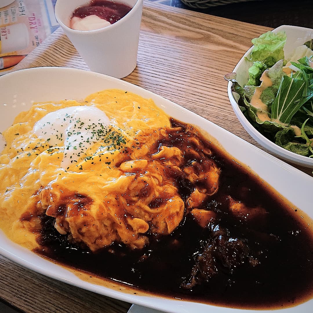 Karimero_0622's tweet photo. いやー、また打った🤣💦
ドライバー迷子す(  ；∀；)
フワフワ卵のオムハヤシ��癒してくれましたとさ✨
#アゼリアヒルズカントリークラブ 
#アゼリアヒルズCC 
#フワフワ卵 
#オムハヤシ 
#ゴルフ好きな人と繋がりたい
#ilovegolf 
#lovegolf 
#golflove 
#lovegolf 
#worldgolf 
#golfgolfgolf 
#golf https://t.co/KOQozA9u3F