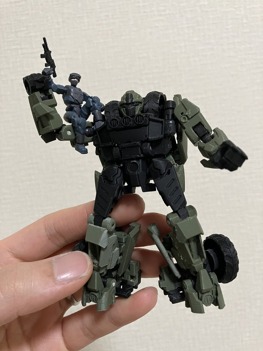 ワンフェスお疲れ様でした！！
作品を見に来てくださった方々ありがとうございました！
次回は販売出来るように準備いたします！