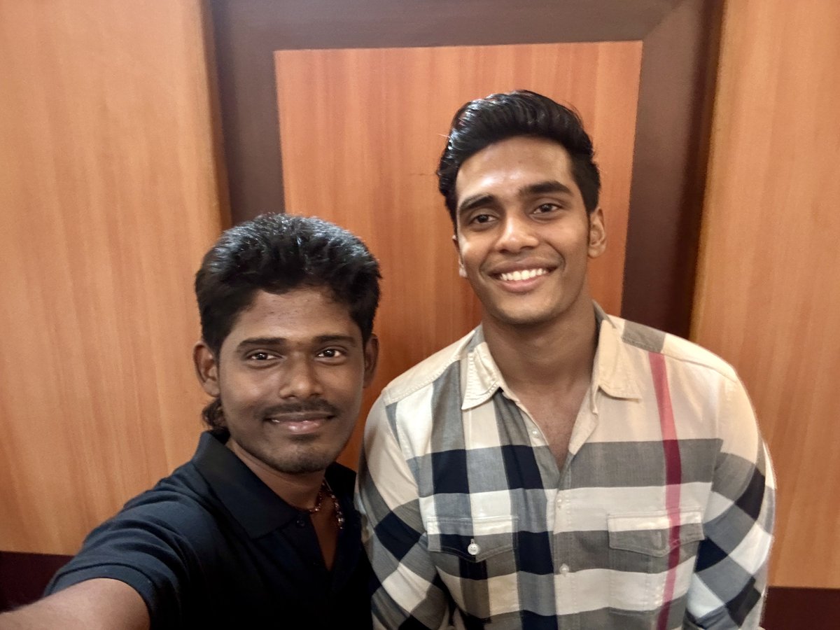 MahilMass's tweet image. With #NEEK Actor #Pavish

#NilavukuEnMelEnnadiKobam #Dhanush