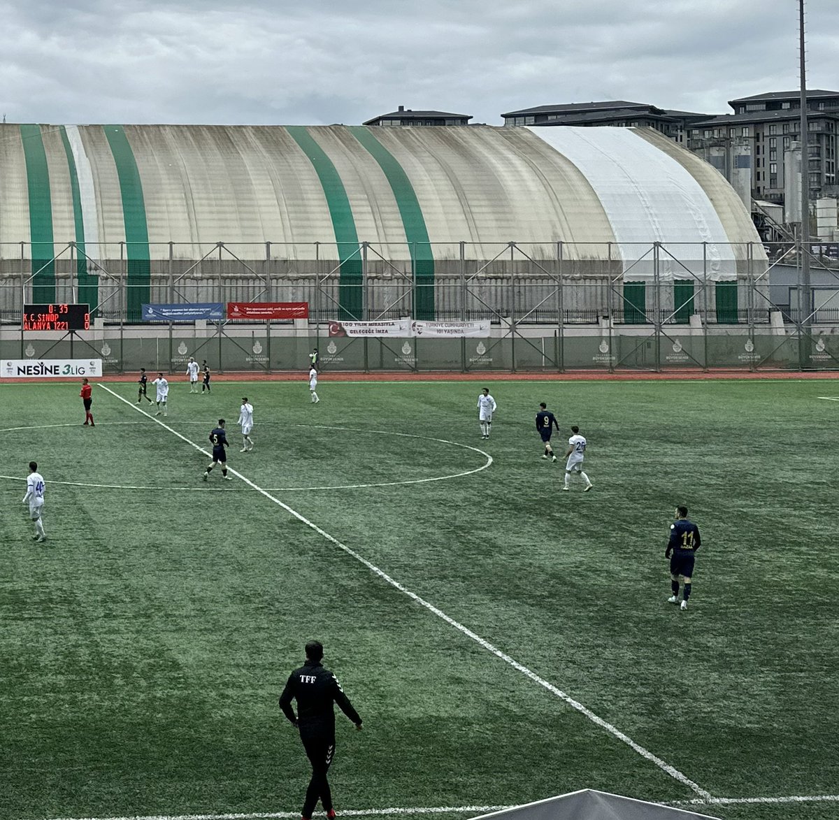 3.Lig’de mücadele eden Lig birincisi Küçükçekmece Sinop Sporumuzun Alanya ile mücadelesini izledik.

 Küçükçekmece Sinop Spor yöneticilerimize ve Futbolcularımıza başarılar dilerim.