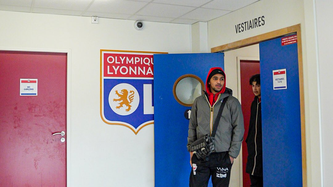 racing_besancon's tweet photo. ๐ Centre de formation OL, Lyon.
#FamilleRacing | #OLRB https://t.co/RhkFn1QpO1