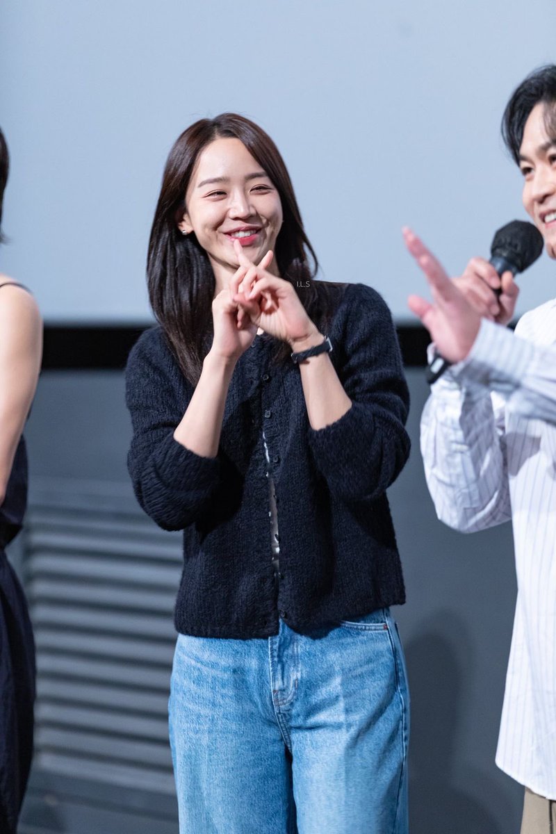 hourly haesun (@haesunhourly) on Twitter photo 