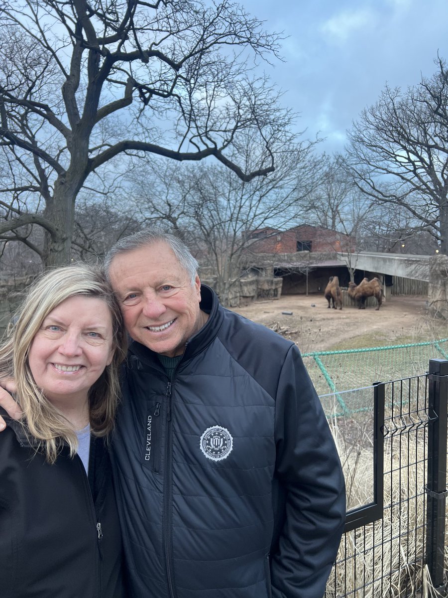 MunchCleveland's tweet photo. Happy birthday to an amazing woman!! Wife, mother, survivor! Love you #DonnaStrong!
I've got sunshine, on a cloudy day
When it's cold outside, I've got the month of May
I guess you'd say
What can make me feel this way?
My girl, my girl, my girl
Talkin' 'bout my girl, my girl… https://t.co/MF8SNOjobG