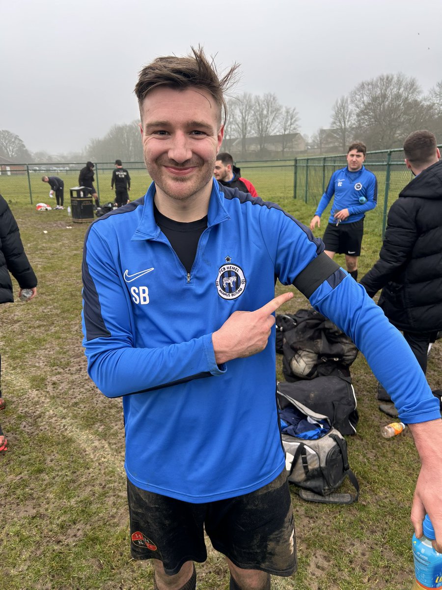 FCB 4 - 3 Brewsters

Cal Jones in the last minute😮‍💨

Wearing black armbands today in memory of Brewsters unbeaten run🖐️🤪🤚

#Zebras