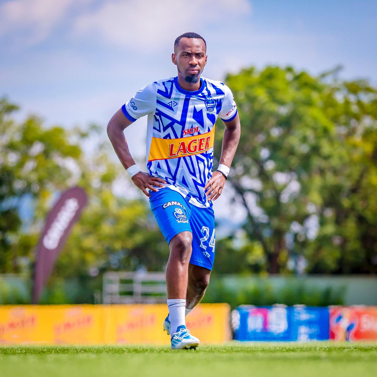 rayon_sports's tweet photo. #RPL #RAYMFC #ROAD2GLORY
Warm-up is underway!🔵⚪️
#Gikundiro https://t.co/UUojJFwXA9