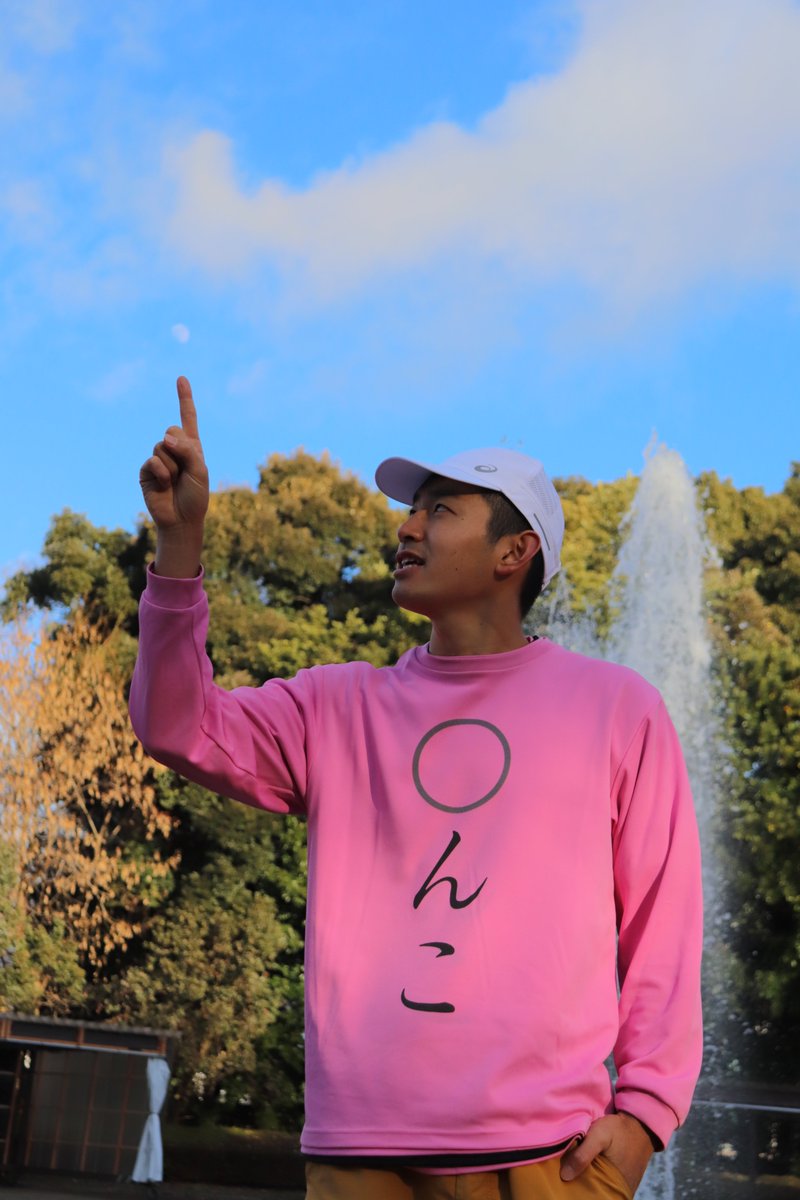 ピンクTシャツを着て京都市内を走り回るお兄さん（通称ピンT兄さん