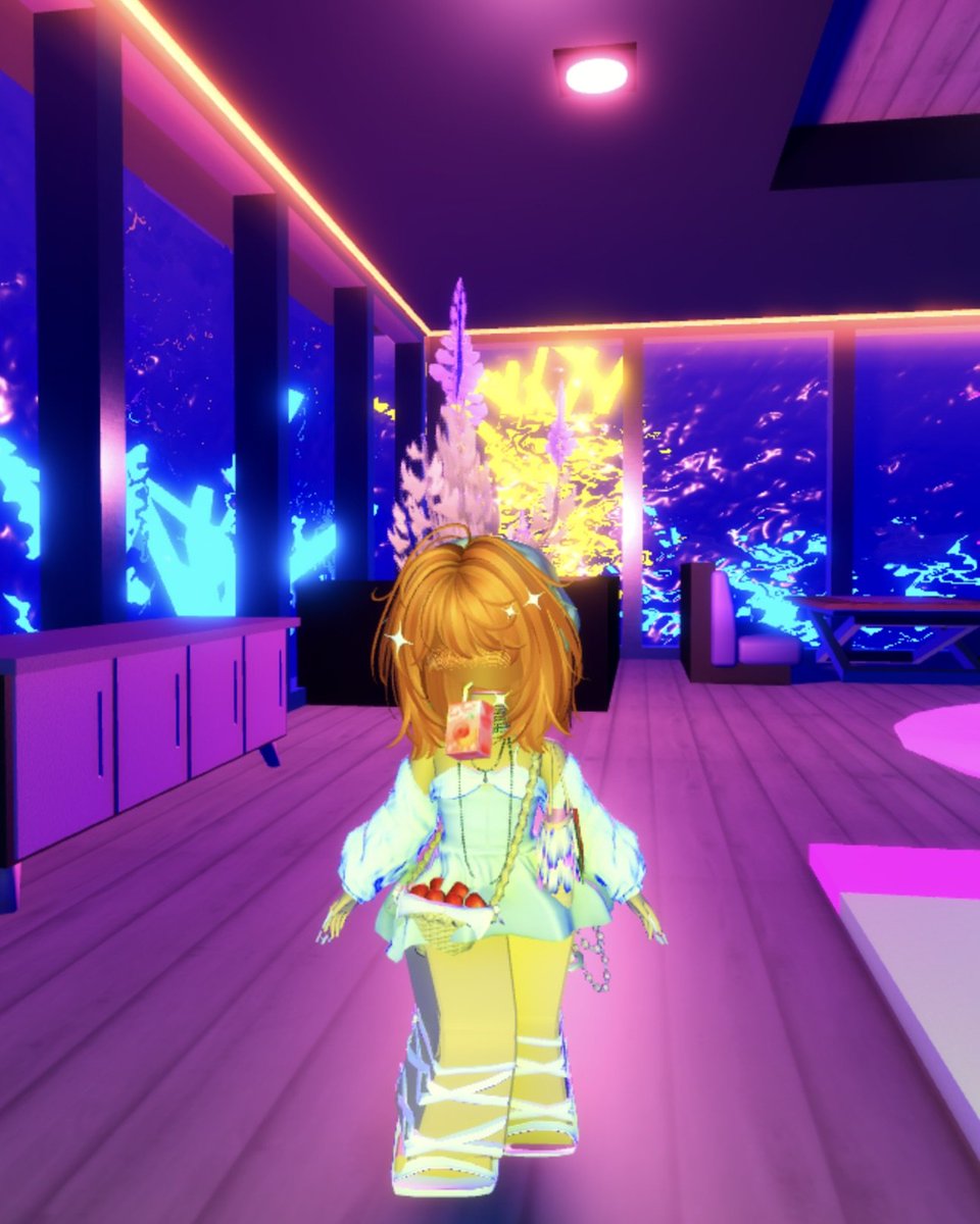 Congratulations to galindwa on winning "New Year New me" theme &amp; doaririka on winning "Spring Brunch" theme. Join our communications server if you are interested in participating. discord.gg/makisalon #makisalon #ROBLOX #robloxugc #robloxfashion