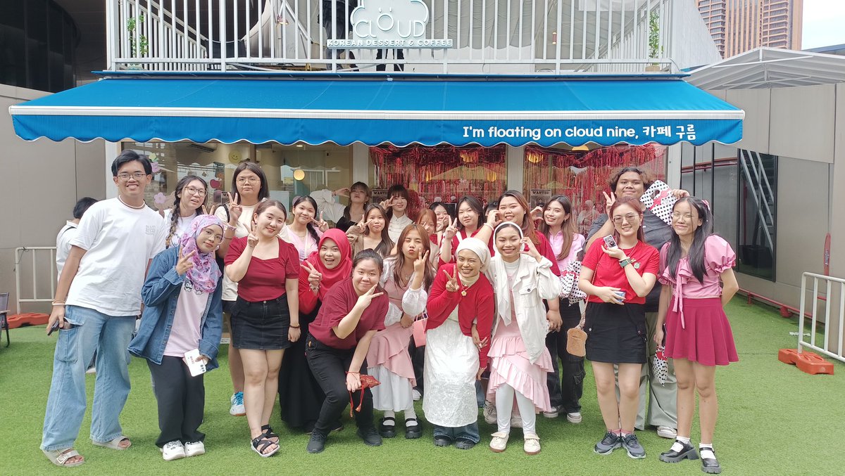 fallenDevil17's tweet photo. Thank you everyone who came to our Valentine's celebration with Aouboom ♥️

If you didn't manage to get the freebies today, we still have a few left. Feel free to DM me or our event's main PIC @Miichaa_event for more details

#be_my_jokester
#valentineswithaouboom https://t.co/7B2e1eddGH
