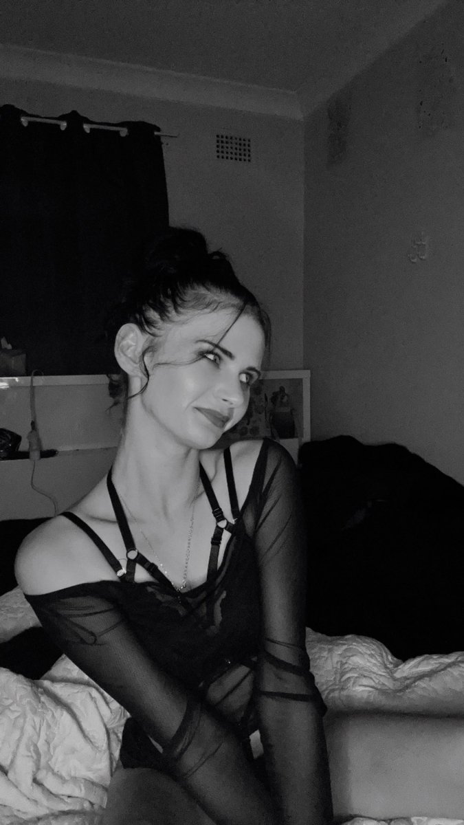 slxttymxmmy's tweet photo. Loving on you 🖤🕷️
#onlyfans #onlyfansaussie #onlyfansaustralia #onlyfansaus #only_fans https://t.co/fOQGpQdYKo