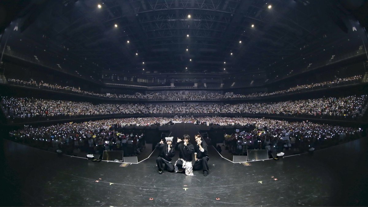 _chen_JP's tweet photo. ✨ 𝟐𝟎𝟐𝟓 𝑪𝑩𝑿 𝑱𝑨𝑷𝑨𝑵 𝑭𝑨𝑵𝑴𝑬𝑬𝑻𝑰𝑵𝑮 𝑮𝒆𝒕,𝑺𝒆𝒕,𝑮𝒐! ✨  
✦┈┈┈┈┈┈┈┈┈┈┈┈┈┈┈✦  

CBXと共に過ごした2日間が終了しました‼️  

CBXからの熱い気持ち💘 受け取れましたか🫶  

皆さまの声援のおかげで、素敵な時間を過ごすことができました💕

2日間、本当にお疲れ様でした✨  
またお会いしましょう😊

#チェン #첸 #CHEN