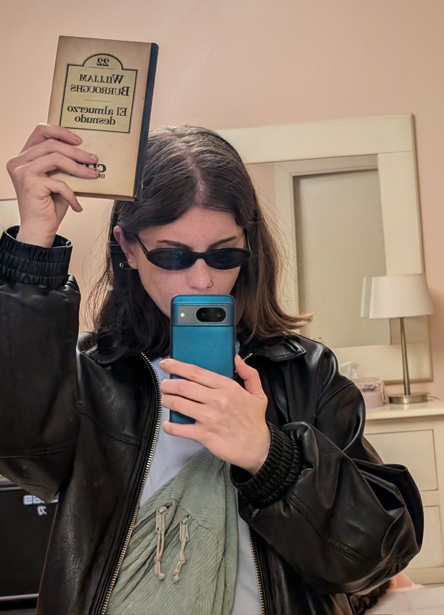 slothdive's tweet image. craziest cop of mi life en el rastro, chollazo histórico de los que ya no quedan