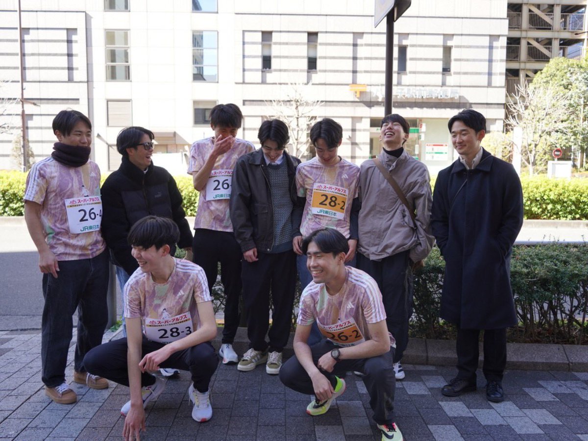 koshiroh44's tweet photo. 最高に楽しいひとときでした！

ずっと横で走ってくれるオリンピアン優男過ぎるだろ

とりあえず…OBみんな頑張ったのでご褒美ください！@enoki_kazutaka 

#八王子夢街道駅伝 https://t.co/71xQycWueL