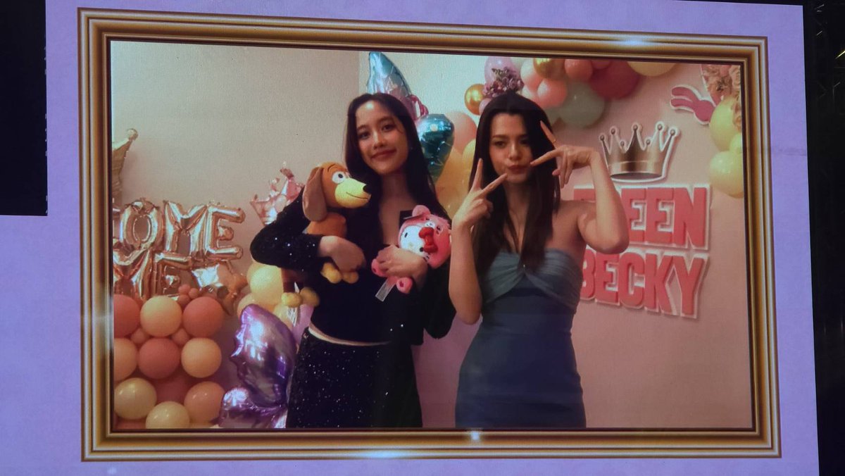 freenbeckfc's tweet photo. น่ารักจัง🌷🧚‍♀️

SAROCHA REBECCA IN MANILA
#FreenBeckyRoyalFanmeetxPH
#ฟรีนเบค #FreenBecky
#srchafreen #Beckysangels

Cr. On pic https://t.co/eDNMEjqt27