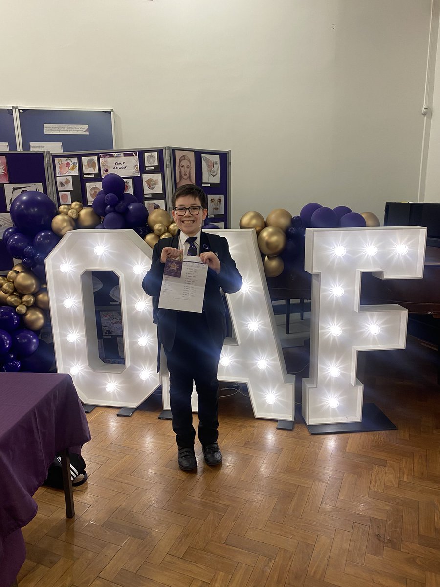OutwoodFoxhills's tweet photo. A breathtaking 142 students achieved all E1s on their Praising Stars certificate including Year 7 students Zac, Crystal &amp; Prycelley! 👏🏻 These hard-working students will be enjoying a double break with tasty treats tomorrow! 🥐 🧃Photos to follow 📸 #firstclassFoxhills #proud ✨ https://t.co/BTjtYF7wFx