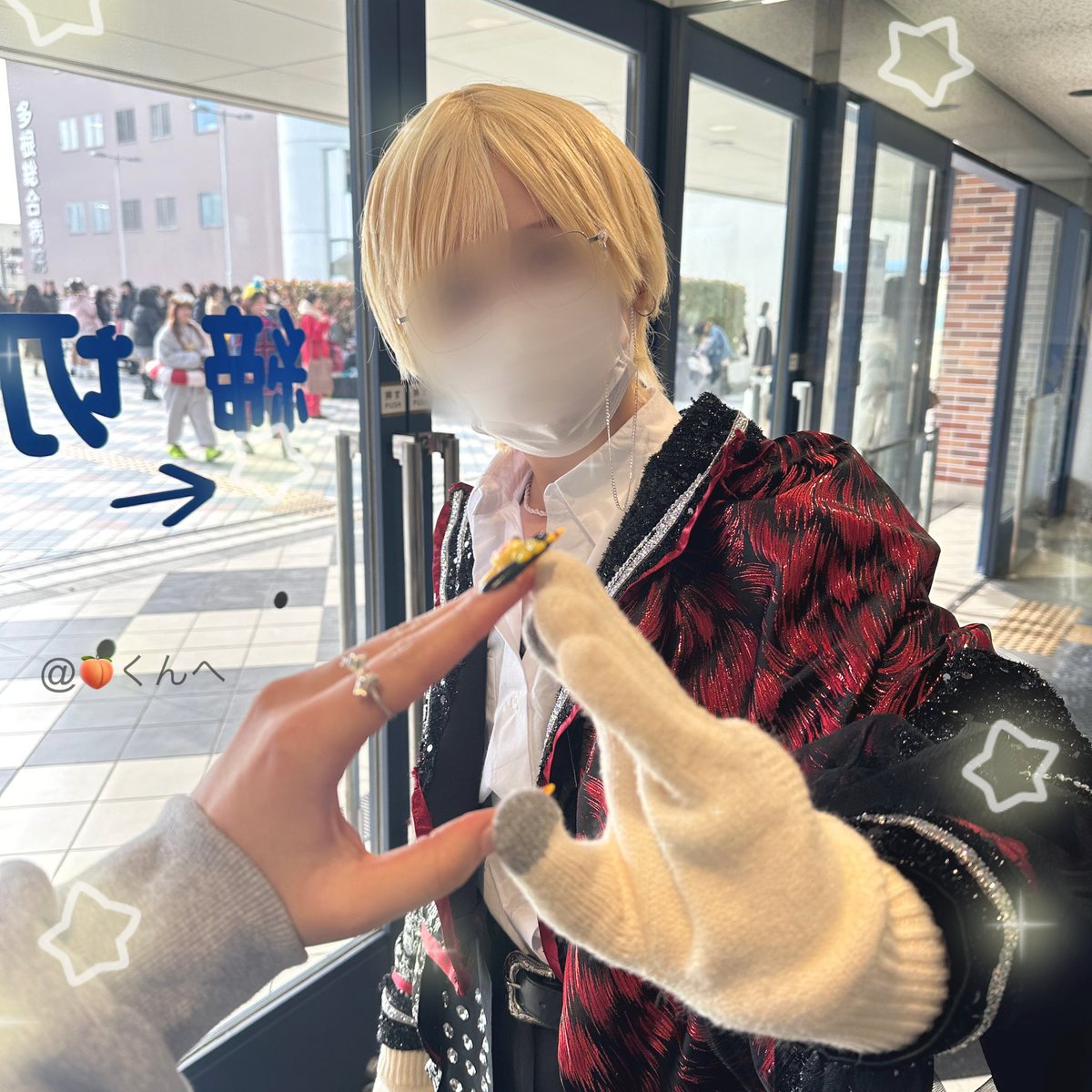 nanaseday0's tweet photo. 初めてちゃんとご対面出来た✊🏻♡
毎回衣装更新してるの本当素晴らしく尊敬しますᴗ̥̥ .̼ ᴗ̥ ᡣかっこよかったㅜㅜ https://t.co/YstPPWJ1fo