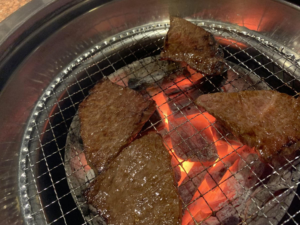 ReitoFunFab's tweet photo. 【🍻アフターワンフェス🍻】
祝勝会、反省会
励まし、励まされ会😅
#焼き肉
#シャトーブリアン
#Oguludens
#FunFabFactory https://t.co/H8GQkBF8sk