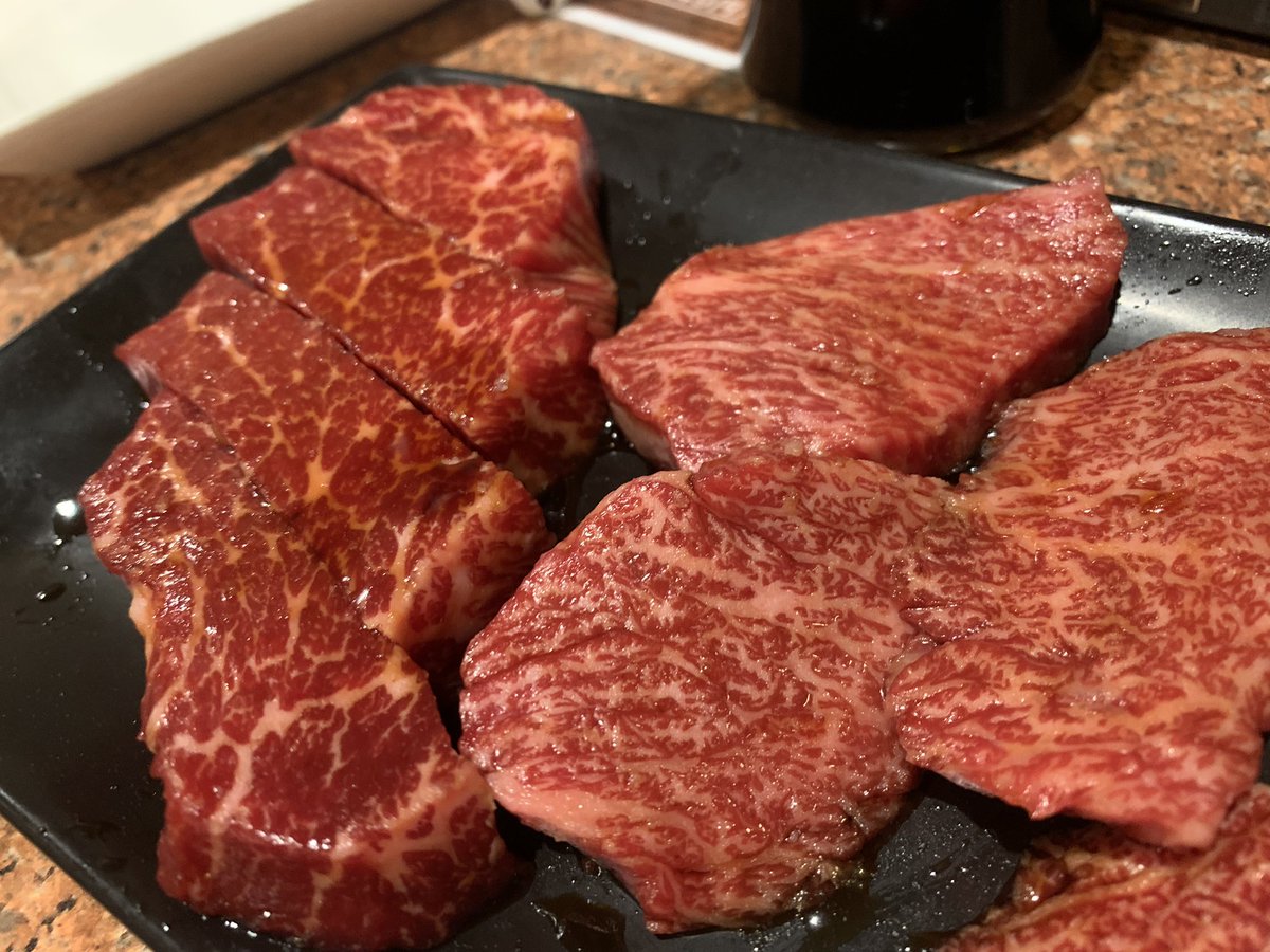 ReitoFunFab's tweet photo. 【🍻アフターワンフェス🍻】
祝勝会、反省会
励まし、励まされ会😅
#焼き肉
#シャトーブリアン
#Oguludens
#FunFabFactory https://t.co/H8GQkBF8sk