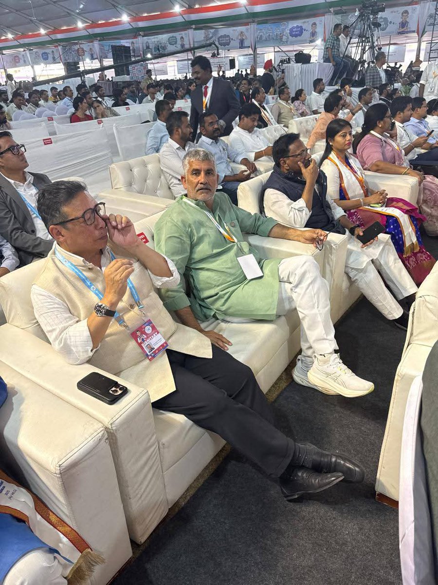PersannKumar_'s tweet photo. #महाराष्ट्र
आज पुणे में आयोजित 14 वीं भारतीय छात्र संसद के समापन सत्र के दौरान ...
@jayantrld
@RLDparty
#BCS #BCSConclave #BharatiyaChhatraSansad #Pune #maharashtra https://t.co/UntO5jbiG8