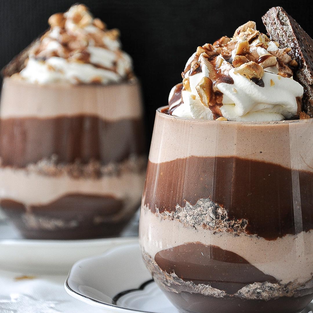 rasmita30486's tweet photo. Chocolate ice cream # ice 🍨# https://t.co/RZ3NwPAM6Y