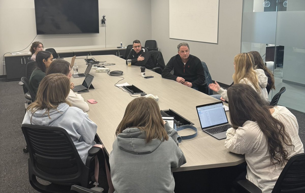 Huge thanks to <a href="/tmhuston/">Todd Huston</a> for meeting with the <a href="/fhswethepeople/">FHS We The People</a> team to discuss HB 1008, the role of states and the history of political polarization. The entire team appreciated his time and expertise! #roadtoWTPnationals