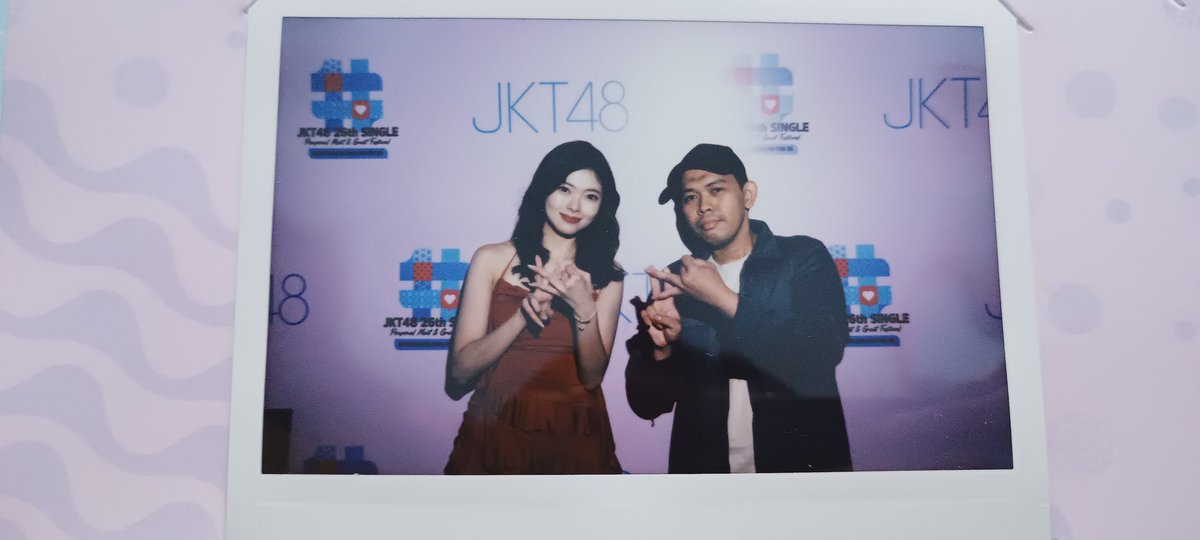Arief_B27's tweet photo. Thank you 2s nya @A_FionyJKT48
#2shotwithmates https://t.co/7wDhx8X0Vg