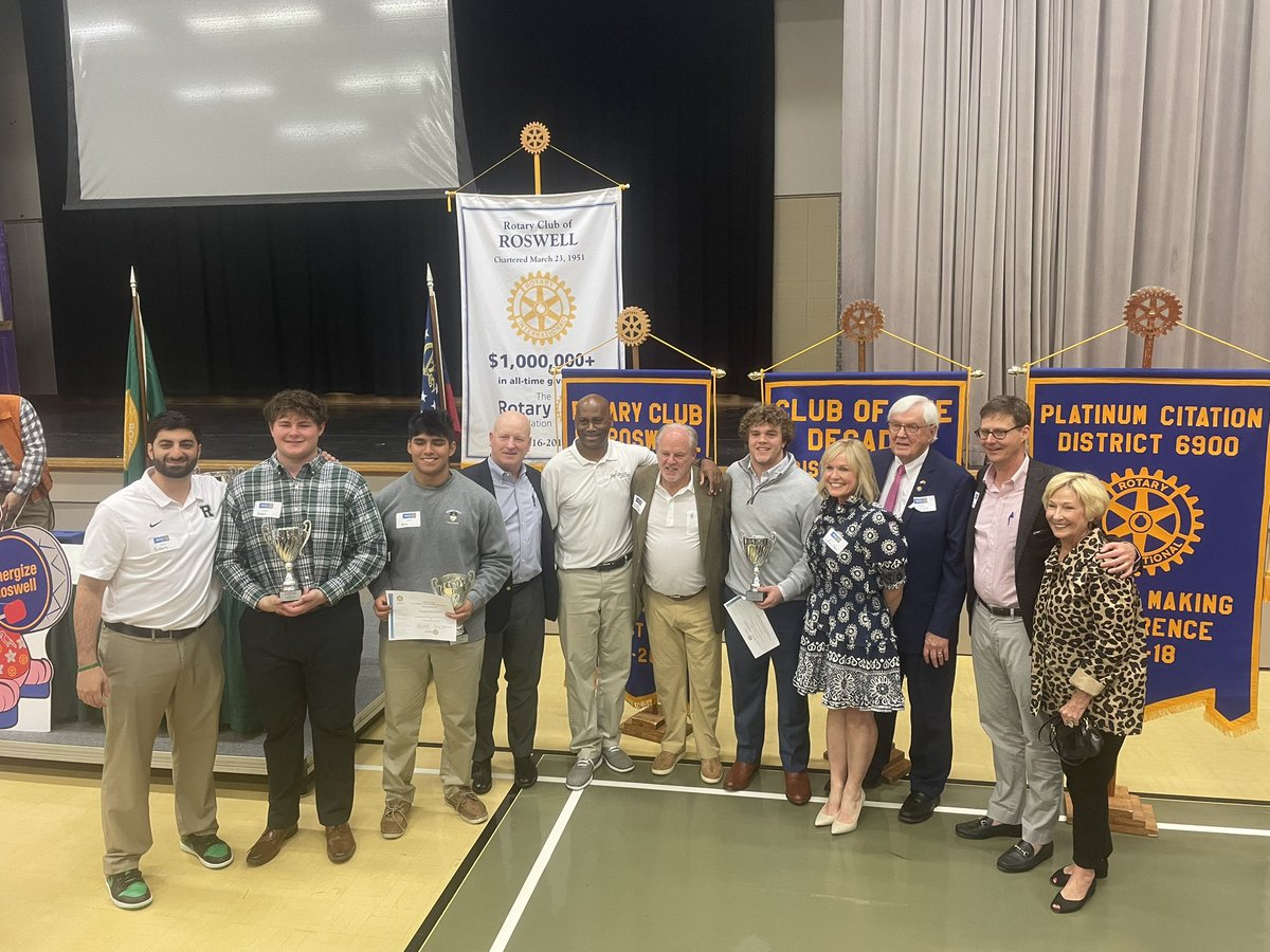 dlowery44's tweet image. As an Athletic Director, I truly believe one of our main goals is to help young people become great teammates, which to me is best illustrated by their commitment of being selfless. 

Read more about one such #studentathlete, @CharlesSharpfcs. 
👇
linkedin.com/posts/davidlow…