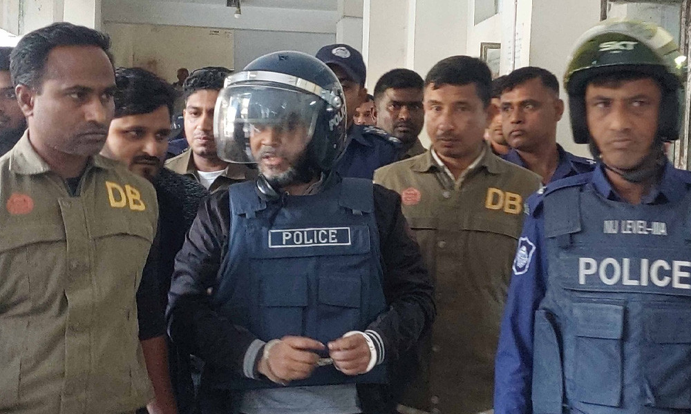 বাগেরহাটের সাবেক পুলিশ সুপার হাসনাত কারাগারে