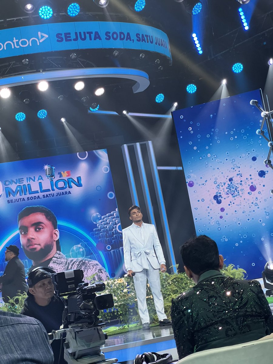tv3malaysia's tweet photo. jom undi untuk KAI DEVA kalau anda rasa dia layak menjadi Juara OIAM

KLIK UNTUK MENGUNDI ⬇⬇
https://t.co/faSjKykprK

#KAIZEN #TeamKaiDeva #CSOIAMTV3 #OIAM https://t.co/uRCPPIbyUN