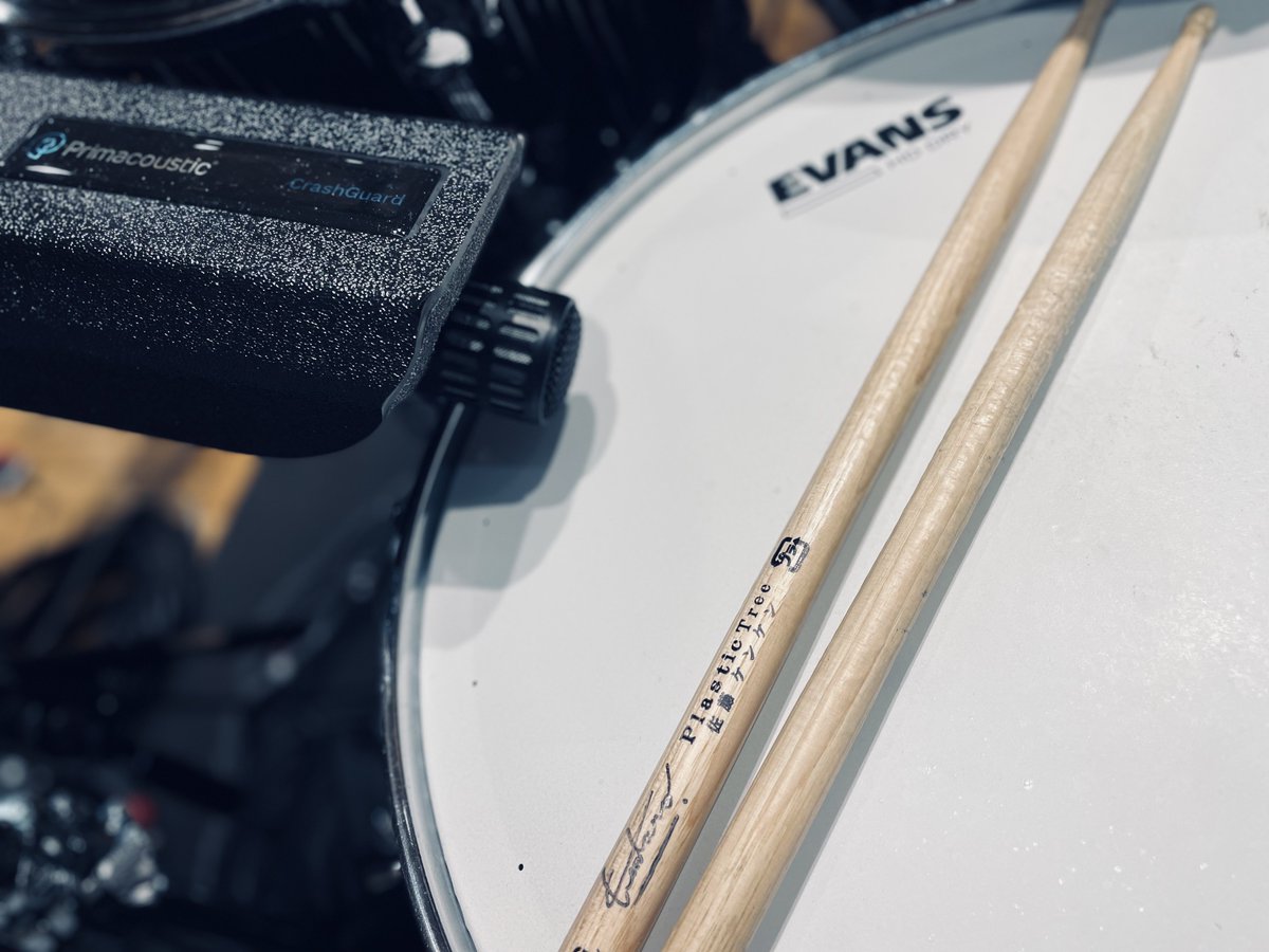 Plastic Tree リハーサルスタジオにて。 一日目。 PAさんがマイキング