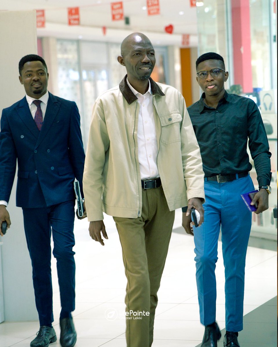 LifePointeGL's tweet image. What an honor to have our pastors Busola Wale-Siyanbola, Emmanuel Olajitan and Guest Ayodele Enoch and his band with us at the launch service of LifePointe Greater Lekki! 🙌🏽💛 Thank you all for your love, prayers, and declaration over the house and its leadership.