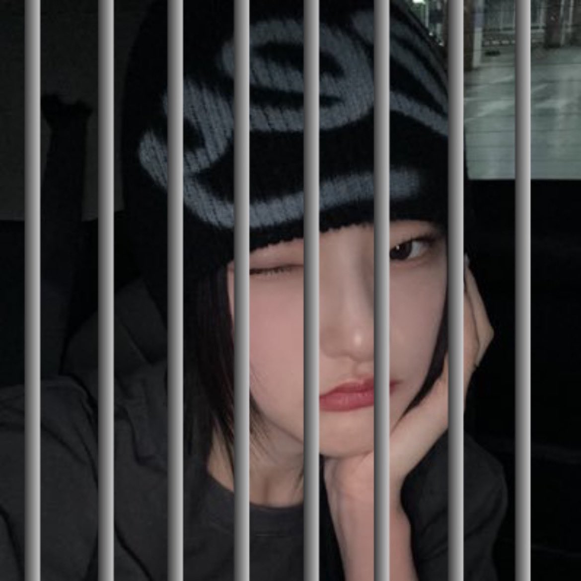 kissyjail's tweet image. wowww second tweet in jail for you! twenty hours for @haneulette