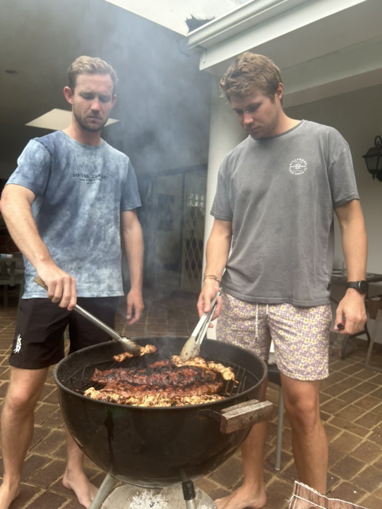 Braai Location - 1 Toman Lane

Putting the feet up myself but very excited for what’s being produced! ⛳️🙏🏻