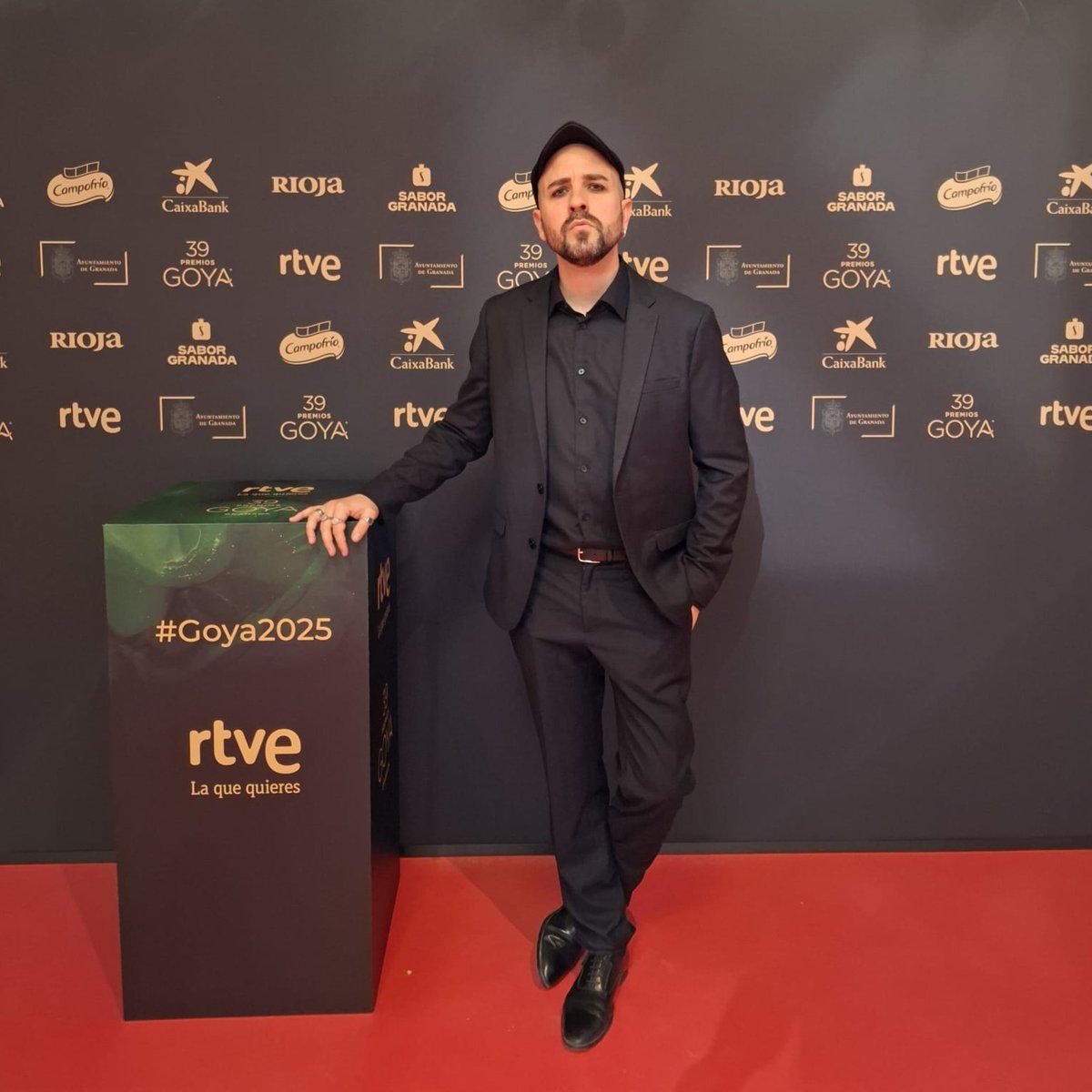 MARINOSAIZ's tweet photo. Nunca olvidaré la noche de ayer. Nunca.
La experiencia de tocar en los Goya ha sido indescriptible y me ha atravesado por completo.
Ha sido un verdadero honor @AlejandroSanz 
Gracias por la confianza y por contar conmigo 🙏❤️. https://t.co/PkyAHD7T6Y
