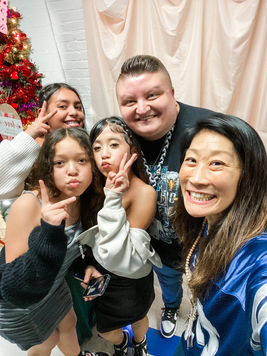 finnegan54321's tweet photo. Winter Hearts Dance…packed house, kids had a blast, music was on point! Thank you to all the hands that made this event memorable and successful! #MetzPRIDE #MetzWAY https://t.co/hvdRspBRa3