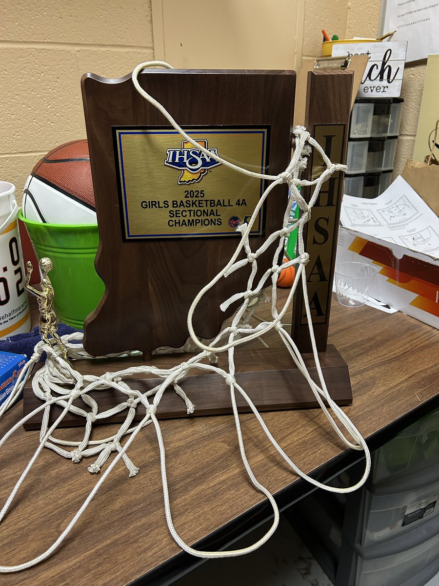 We did it! Despite being down 8 entering the 4th quarter our girls found a way to win our 4th sectional in a row, this 1 being in 4a. This wouldn’t be possible without the support of Kristin, our kids, my family, our community provides, and the work of our players and coaches.