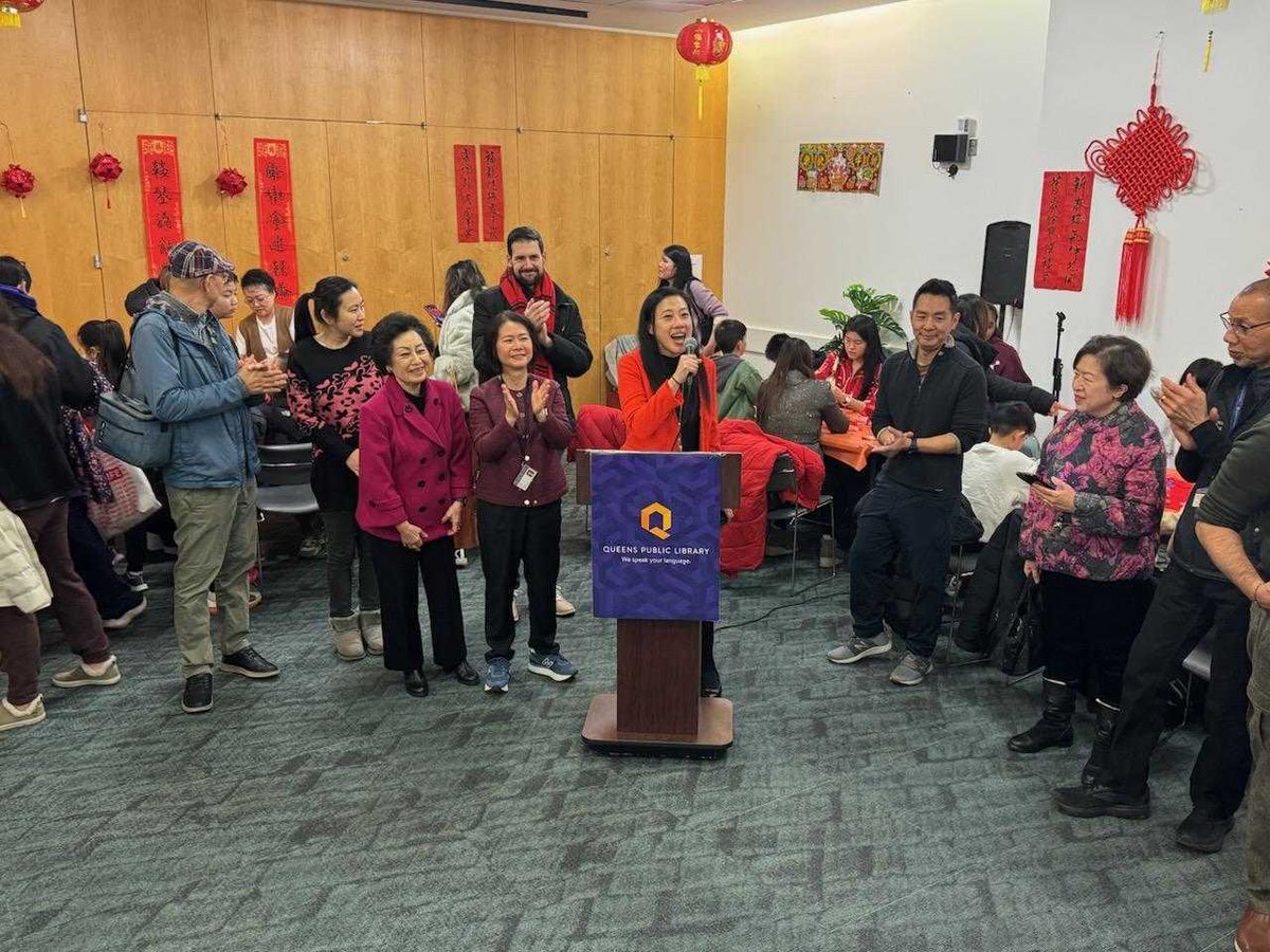 Sandra Ung 黄敏仪 (@cmsandraung) on Twitter photo The Lantern Festival hosted by the Chinese American Parents’ Association and the Flushing branch of <a href="/QPLNYC/">Queens Public Library</a> is always a popular event, and this year was no different! It was great to see so many families transforming traditional Lunar New Year red envelopes into festive lanterns. The Lantern Festival hosted by the Chinese American Parents’ Association and the Flushing branch of <a href="/QPLNYC/">Queens Public Library</a> is always a popular event, and this year was no different! It was great to see so many families transforming traditional Lunar New Year red envelopes into festive lanterns.