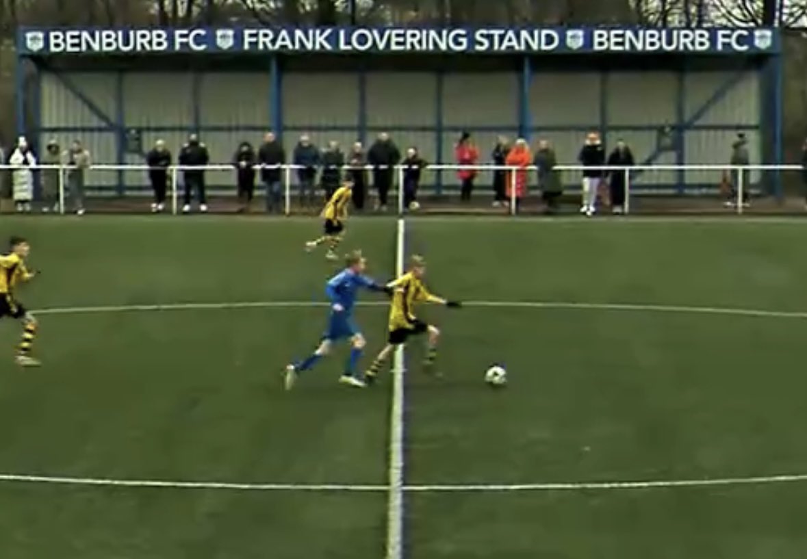 BenburbFC2011s's tweet photo. Great team performance this morning against a very good Knightswood side.

Some really good football on show from both teams, and our boys were clinical with the chances we created. 

Ref’s MOTM - Ryan
Strong defensively and used the ball very well going forward. 👏🏼 https://t.co/c73a1DhTMi