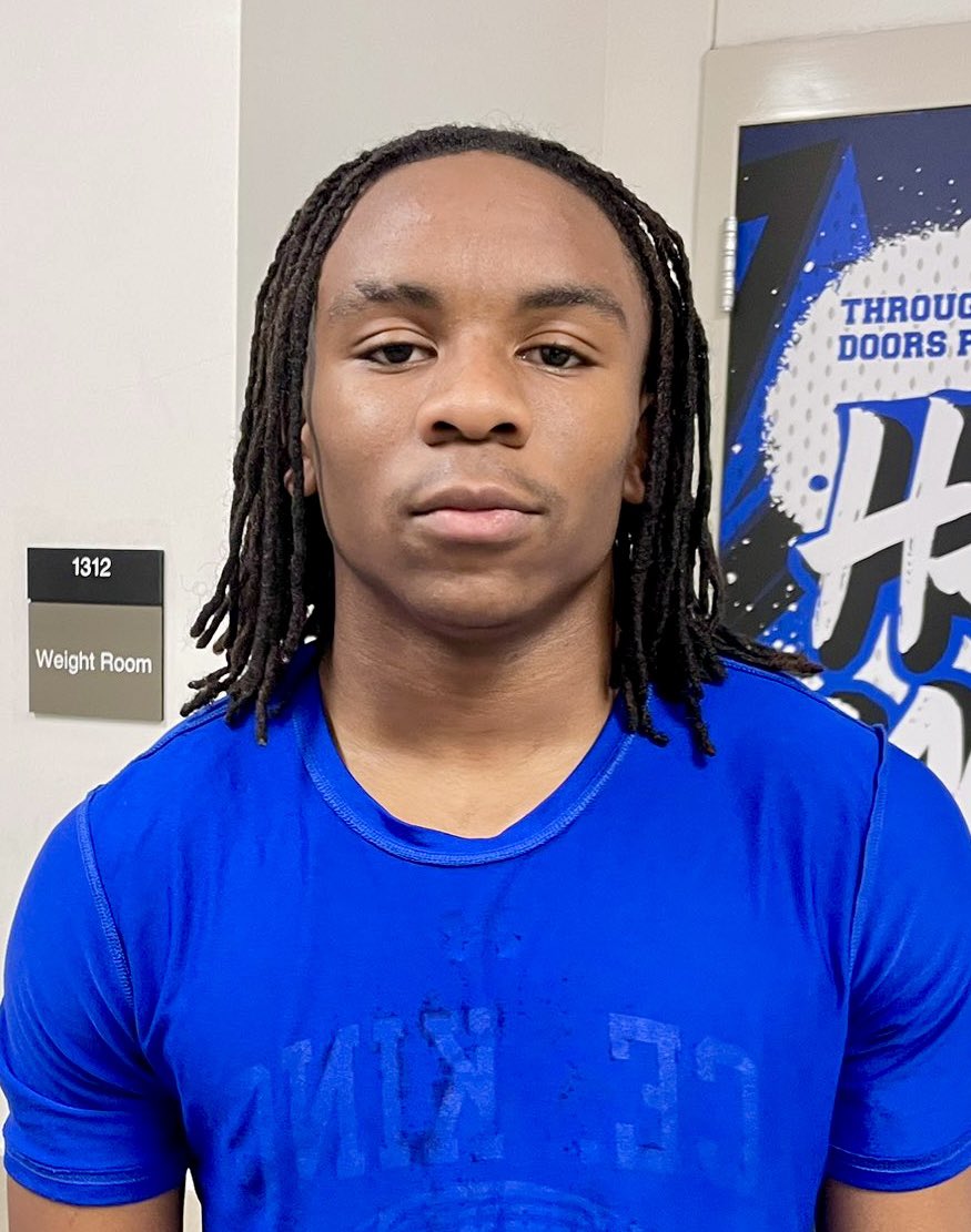 2028 Dillon Mitchell is a 5’8”, 155-pound athlete known for his blazing-fast speed and explosive quickness. Whether running the ball out of the backfield or lining up as a receiver, Mitchell’s versatility stands out. As an 8th grader, he clocked a 10.4 in the 100m last spring and