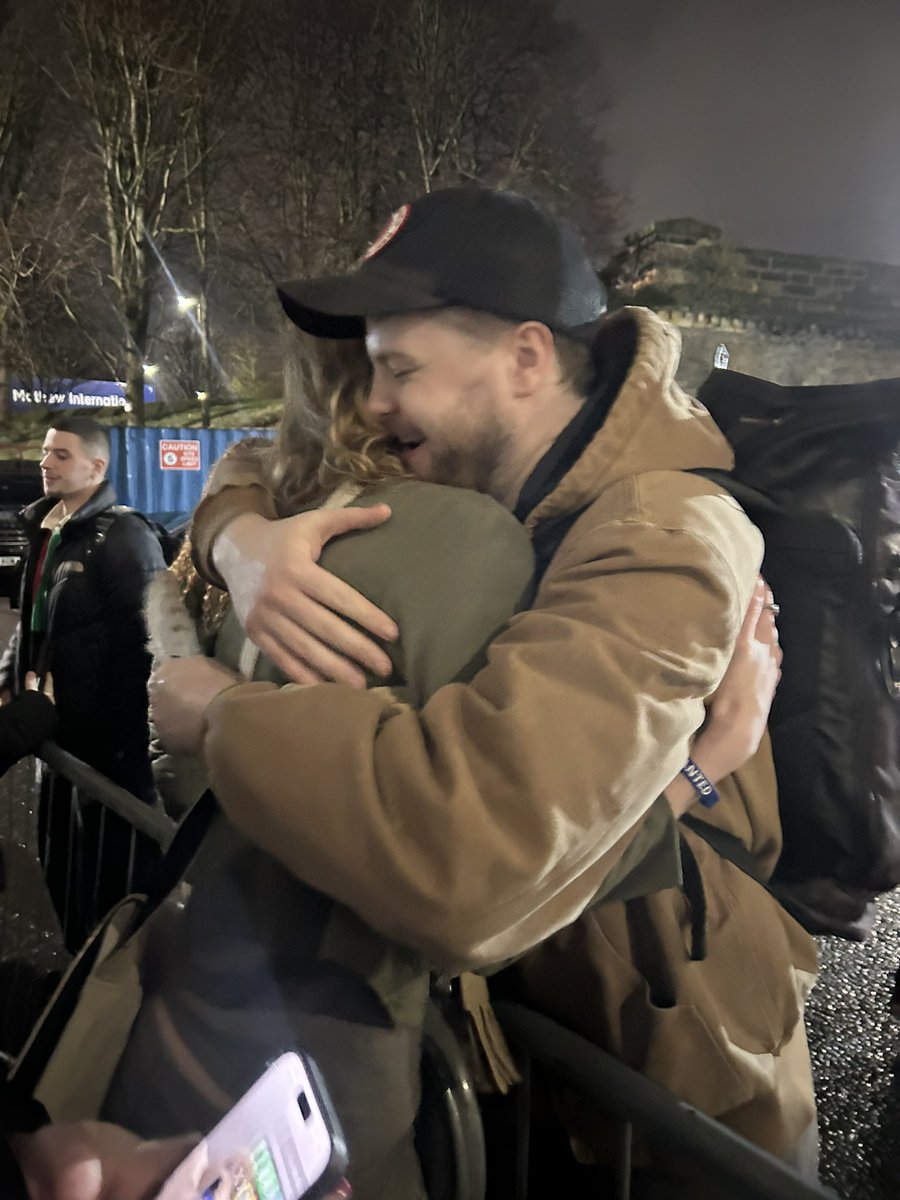 kodathecat13's tweet photo. So lovely to spend some time with Jay and the cast last night. Karina had a lovely time. Always a pleasure x https://t.co/CzDEsiFmXy
