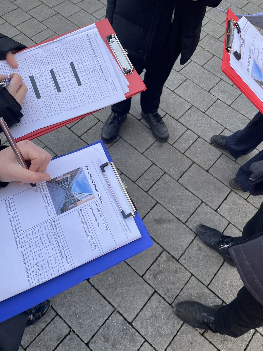 CMOGeography's tweet photo. A week of fieldwork: perceptions of place in Boston @KEVIAcademy, checking out possible on site and local area fieldwork with @CharnwoodColl, and Saturday in Carding Mill Valley and Shrewsbury with @lodgeparkacad #GeographyTeacher #FieldworkMatters https://t.co/sgg6uCpPw4