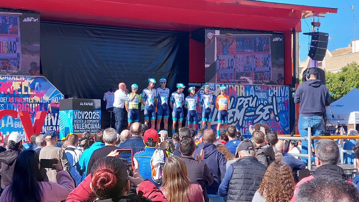 BancoSabadell's tweet image. #Alfafar, localidad afectada de lleno por la #DANA, acoge la salida de esta última etapa de la @VueltaCV GP @BancoSabadell que concluirá en #Valencia.
Hoy sabremos quién se llevará el disputado triunfo de esta #VCV2025. ¡Emoción asegurada!
#RideForValencia #CiclismoMediterráneo