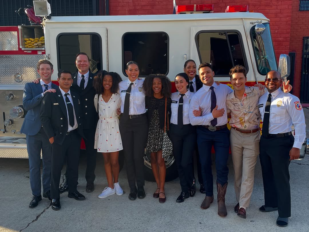 R_Rubinsteinfr's tweet photo. Photos BTS de la saison 5 https://t.co/k4zXw7NvPy