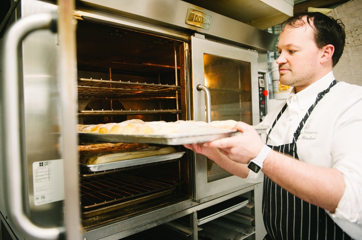 Baking bread for 15 years 🙂🥖

#YYCBread #FreshlyBakedYYC #CalgaryLoaves #LocalBreadYYC #MadeInYYC #CalgaryBakers