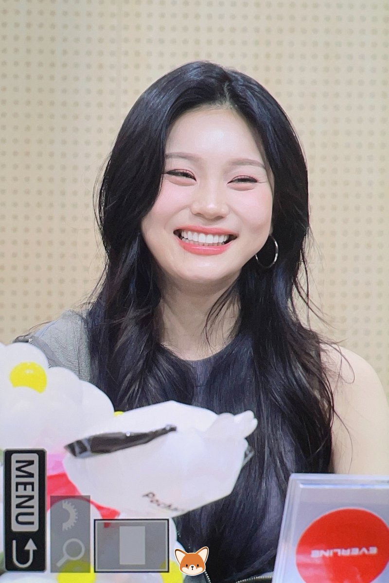 DdokHome_YW's tweet photo. 250209 프리뷰

#비비지 #VIVIZ #엄지 #UMJI https://t.co/inZFh8nmFi