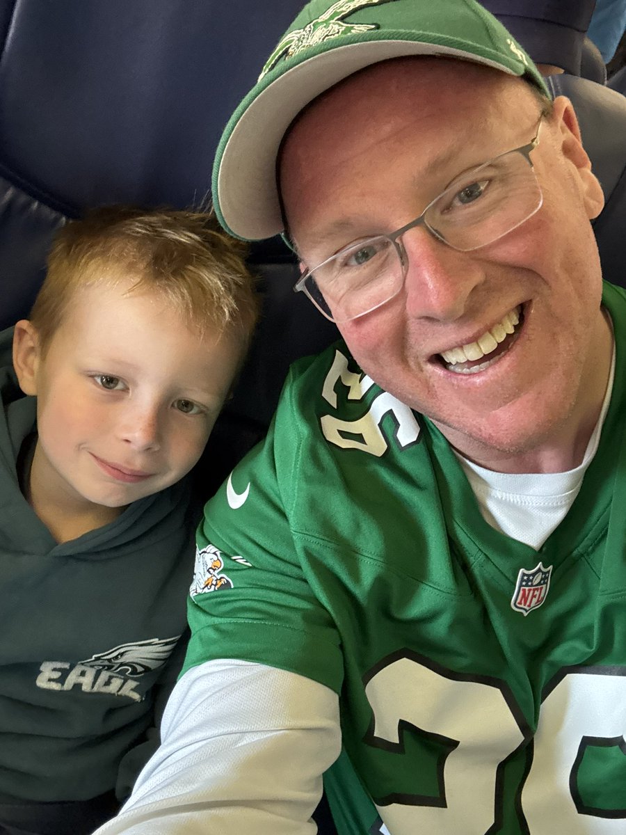 JasonLReimer's tweet image. Go Birds!