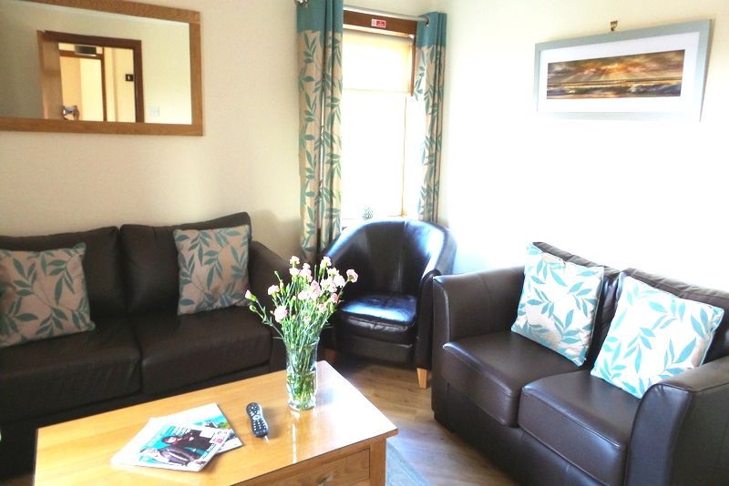 WeAcceptPets's tweet photo. 🏡✨ Escape to Castlemoor Holiday Cottage – A Cosy Retreat in Dumfries &amp; Galloway! ✨🏡
This charming cottage welcomes four-legged companions, making it a fantastic choice for a relaxing countryside escape.

Accepts 🐶 🐈 
https://t.co/nianjAr1Ty

#ScottishEscape #PetFriendlyStay https://t.co/7Srpqf5wsv