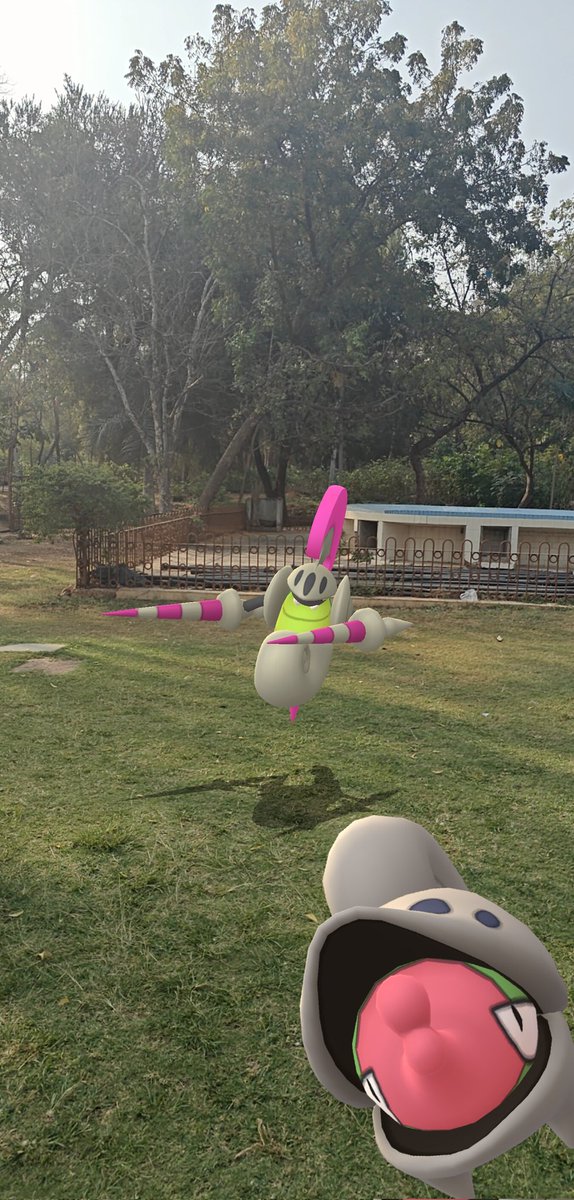 Susruth_16's tweet image. Community day AR snaps-4, ft. Dabbing Escavalier &amp;amp; photobombing Shelmet
#PokemonGOCommunityDay 
#PokemonGoARPlus
@PokemonGoAppIN 
@pogohyd